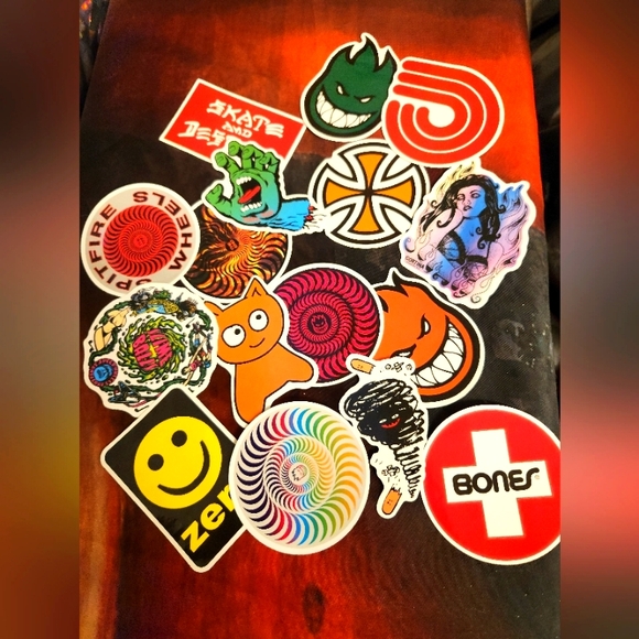 Set a 15 high quality vinyl skateboarding decals/ stickers (1) - Picture 1 of 8